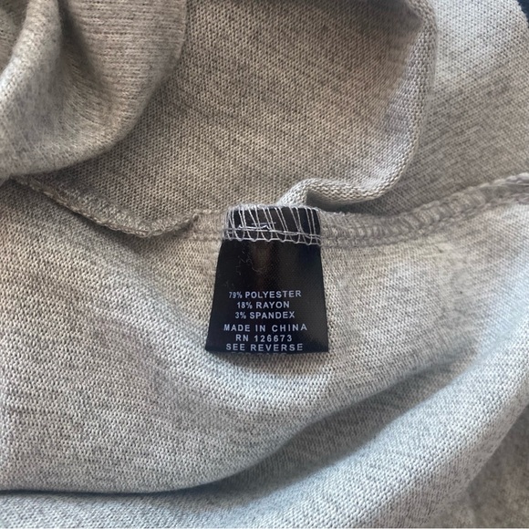 NFL grey New England Patriots cropped hoodie size Large - Picture 4 of 8